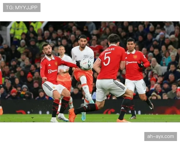 曼联防守体系漏洞频出：稳定性面临考验，对赛季走势形成制约